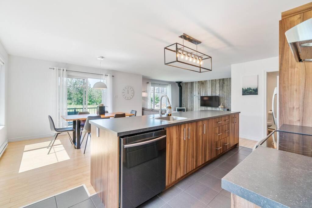 Initial - Koala - Mont-Sainte-Anne Apartment Beaupre Luaran gambar